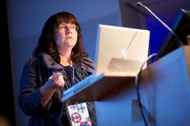 21416f95a40d7cc55447a9409f851e9f