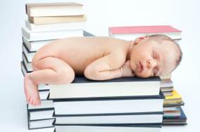 book-bound-mama-births-a-baby-between-the-bookshelves