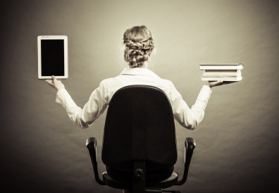 libro-en-papel-y-libro-digital