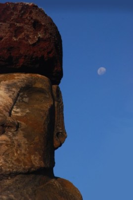 moai_at_tongariki