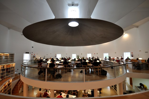 4886848468_ffeeb128e7_b