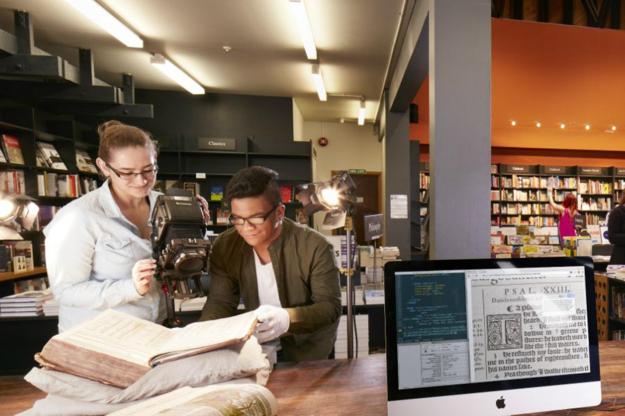 photographing-manuscript_full