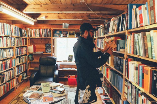 fjaerland-norway-book-town-phil-store_