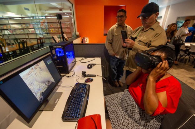 5d03ec43f4faed0009dd3da3-eight