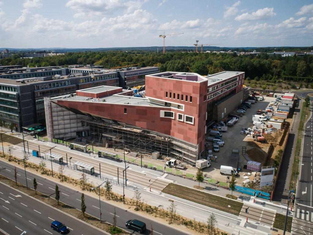 e93a4af5-38af-463b-a944-597360a92523