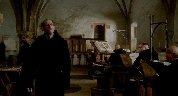 mv5bnti1m2viymutyjbims00mgfjltg1yzmtnmrlmjkyndm2odazxkeyxkfqcgdeqxvymjuyndk2odc40._v1_