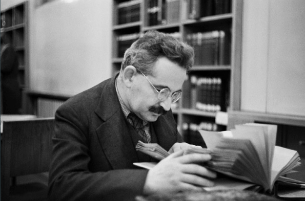 b109a-walter-benjamin